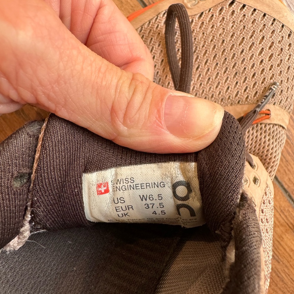 On Cloud Cloudstratus Sneakers - image 6